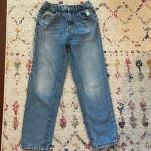 Zara Girl Mom Fit Distressed jeans size 11-12 Blue